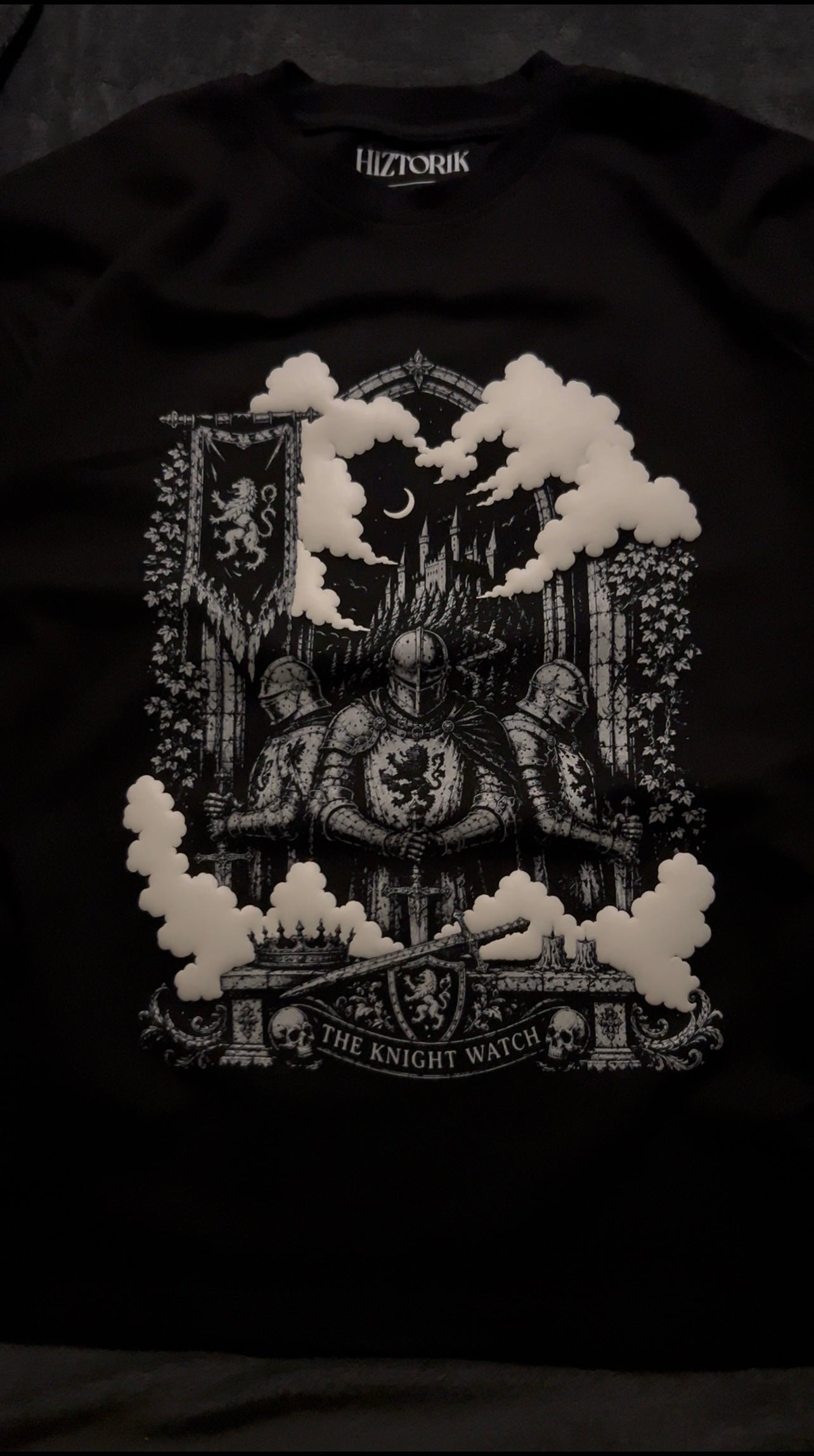 KNIGHT WATCH BOXY T-SHIRT